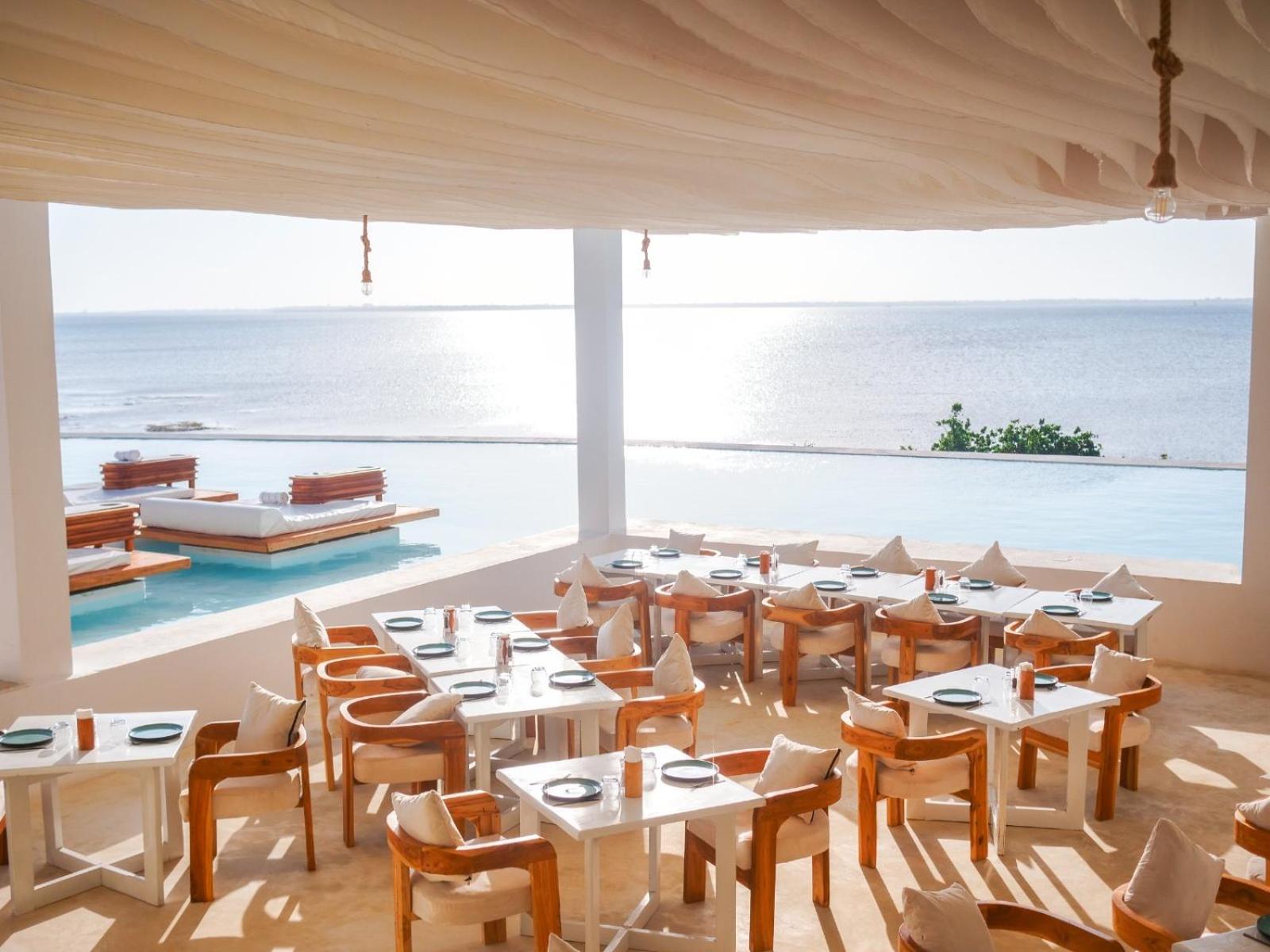 Le Saint Tropez Hotel Kidoti Exterior photo
