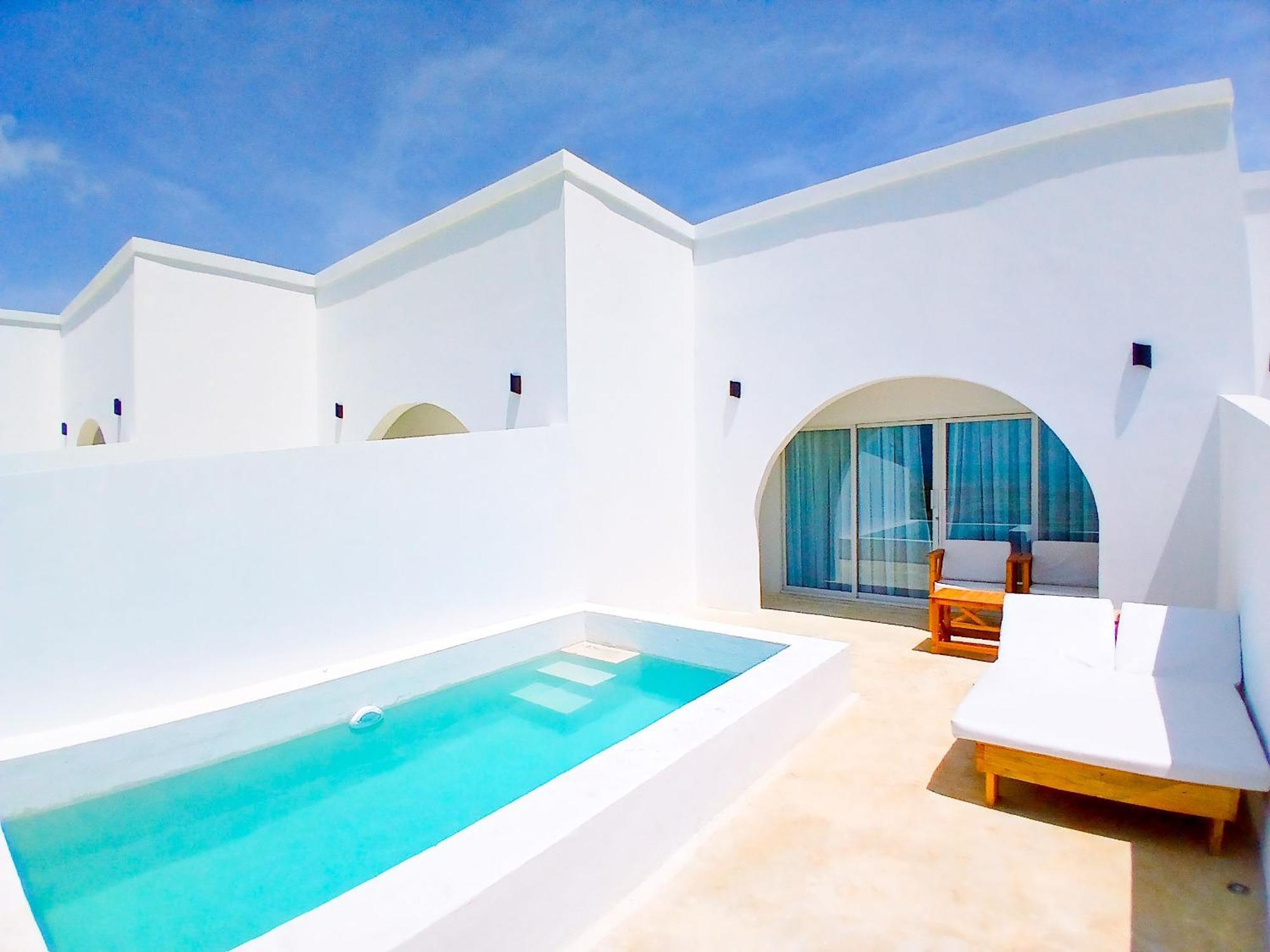Le Saint Tropez Hotel Kidoti Exterior photo